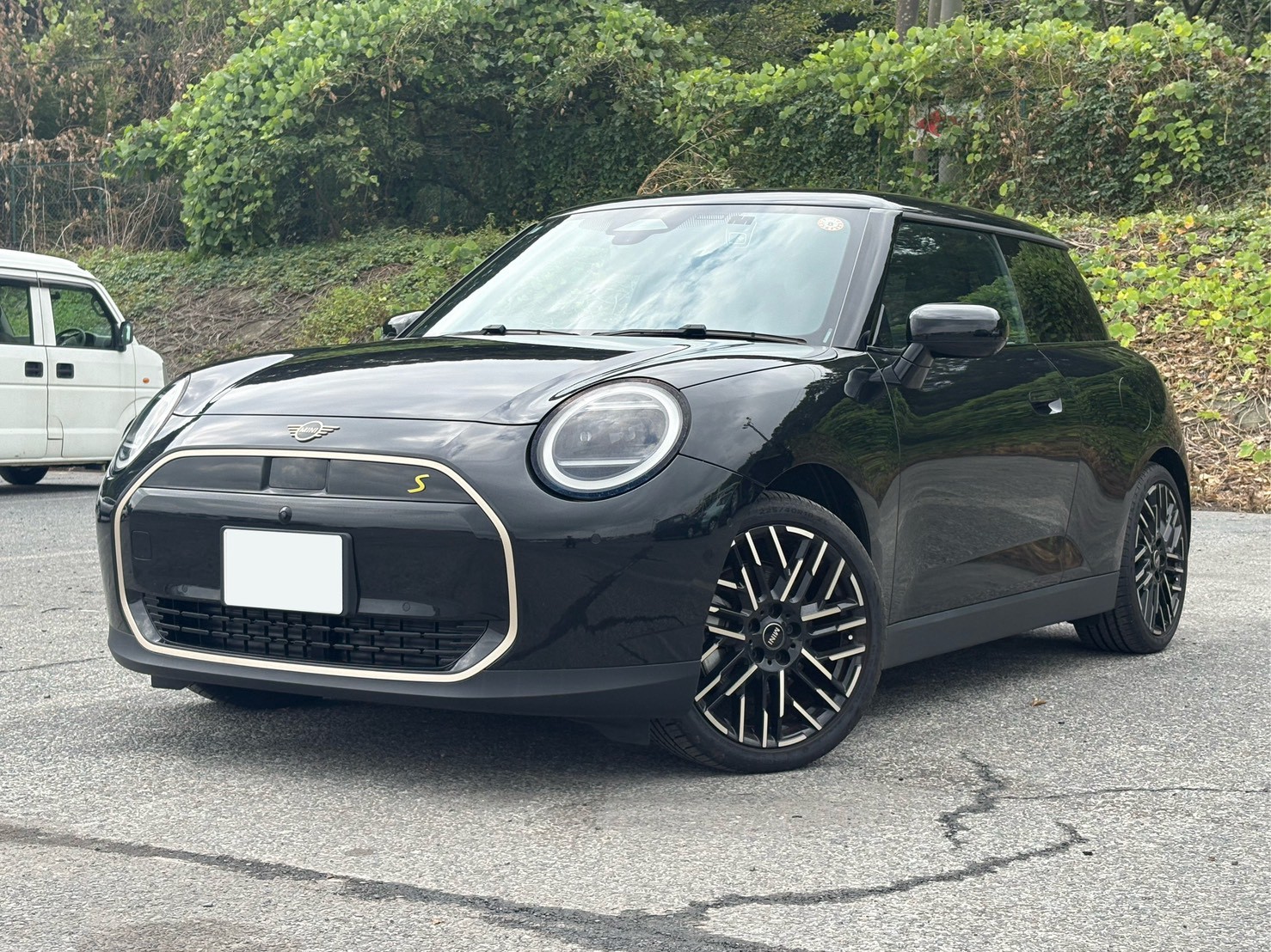 Main car image A